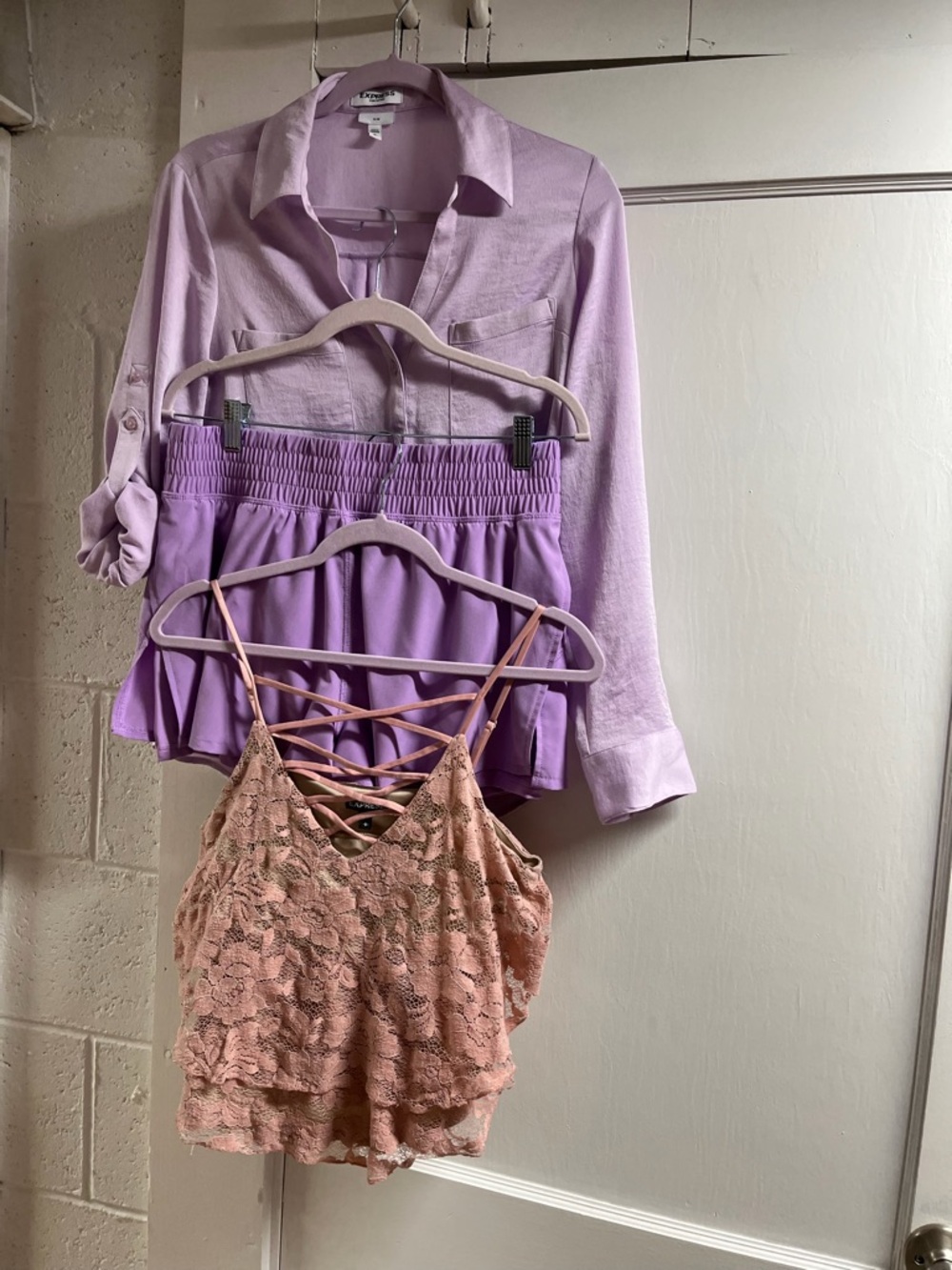 Lot of women’s clothes. Shorts/tops